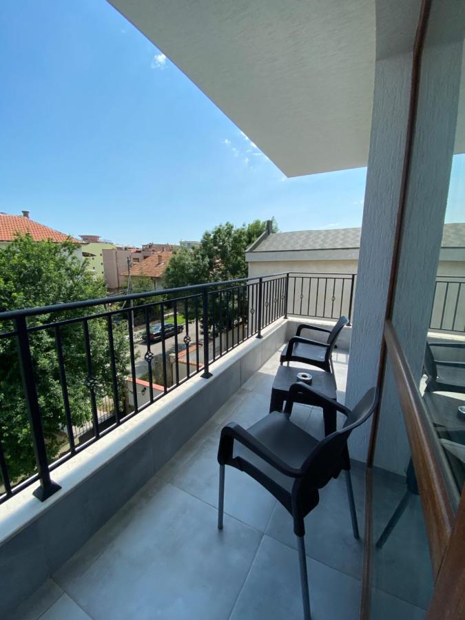 Villa Aqua Family Hotel Burgas Stad Buitenkant foto